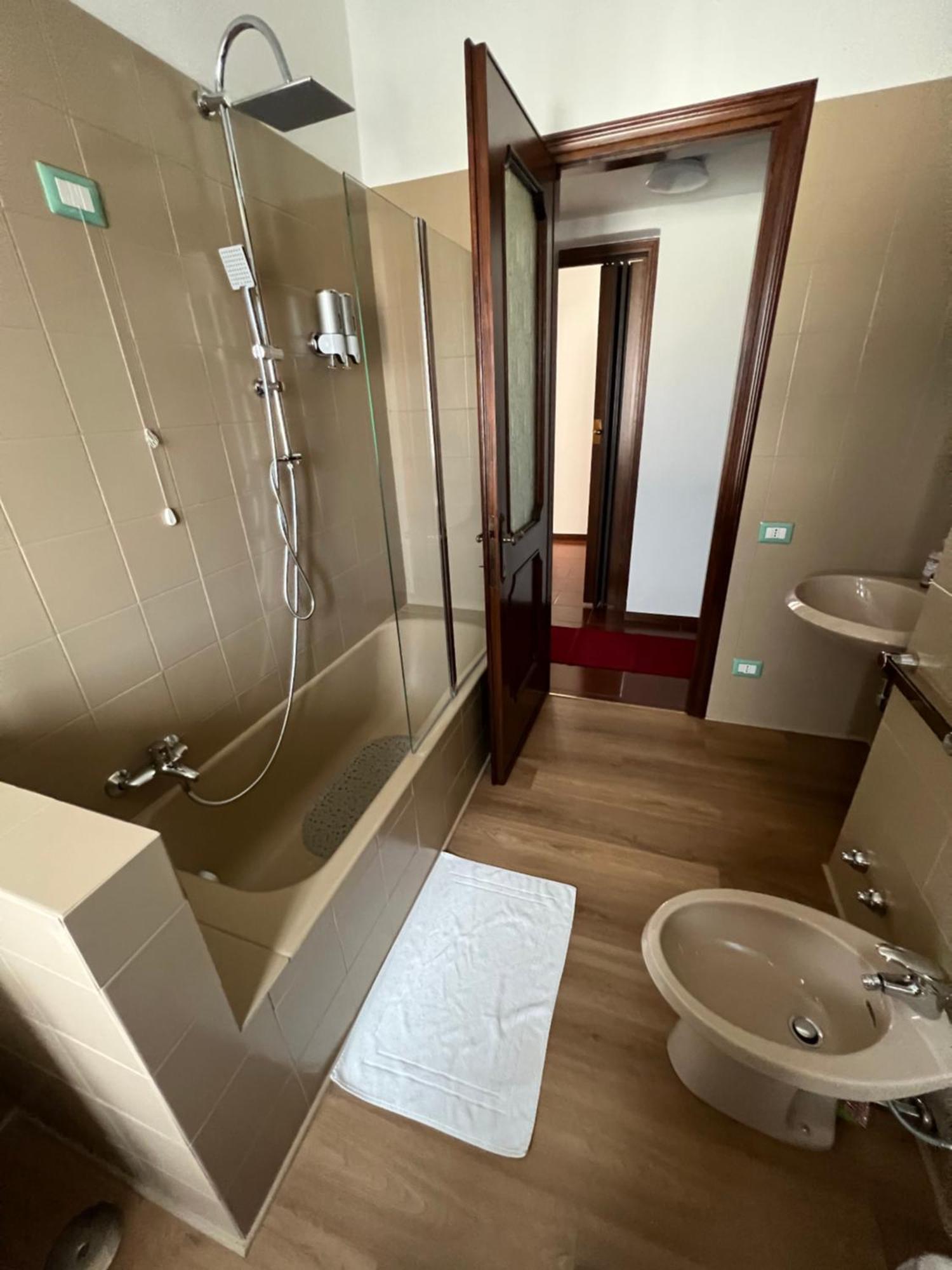Orio Easy Relax 24H Airport 3 - A Few Steps Apartman Orio al Serio Kültér fotó